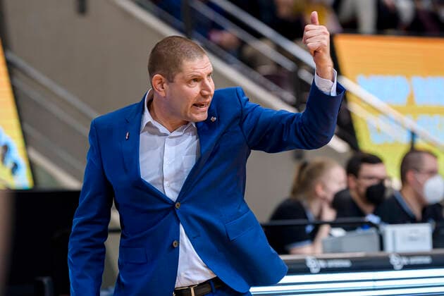 Ludwigsburg, Germany 12 March 2022 BBL 21 22 MHP Riesen Ludwigsburg vs Brose Bamberg Headcoach Oren Amiel Bamberg Ludwigsburg MHP Arena Baden Württemberg Germany