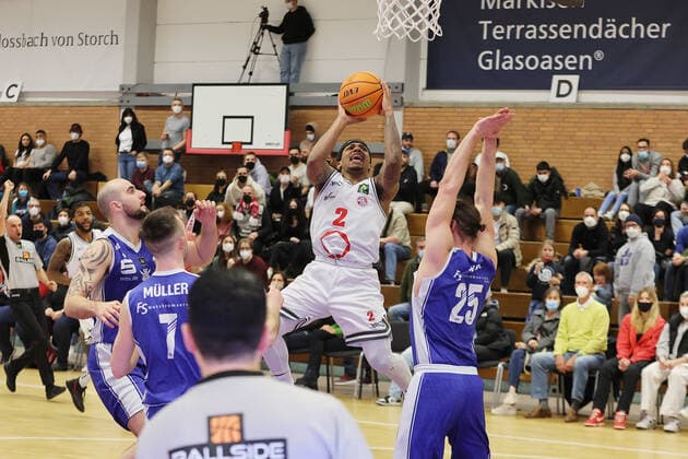 Rheinstars vs Eintracht Stahnsdorf Rheinstars Cologne vs Eintracht Stahnsdorf, Basketball, BARMER 2 Basketball Bundesliga ProB, Vincent Golson Rheinstars , 12 03 2022,
