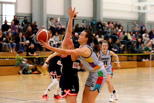 12 03 2022, 2 Toyota Womens Basketball Bundesliga North, DBBL, season 2021 2022, ladies, Chemcats Chemnitz Bender Baskets Grünberg Lilli Frölich, ChemCats Chemnitz, Olivia Katherine Nash, Bender Baskets Grünberg Chemnitz Sporthalle am Schlossteich Saxony Germany