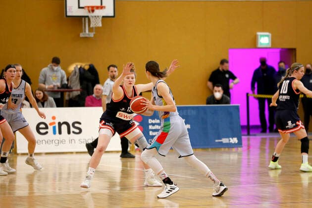 12 03 2022, 2 Toyota Damen Basketball Bundesliga Nord, DBBL, Saison 2021 2022, Damen, Chemcats Chemnitz Bender Baskets Grünberg Tereza KracikovÃ , ChemCats Chemnitz Chemnitz Sporthalle am Schlossteich Sachsen Germany