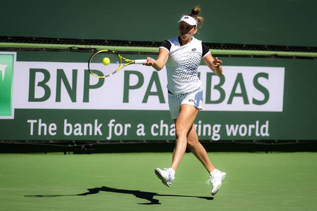March 12, 2022, INDIAN WELS, CALIFORNIA, UNITED STATES: Elise Mertens of Belgium in action during the second round of the 2022 BNP Paribas Open WTA, Tennis Damen 1000 tennis tournament against Marta Kostyuk of Ukraine INDIAN WELS UNITED STATES - ZUMAa181 20220312_zaa_a181_214 Copyright: xRobxPrangex