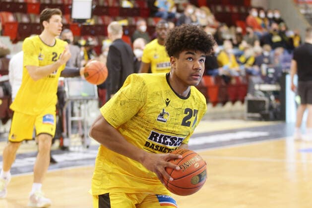 Ludwigsburg , Basketball easycredit BBL Bundesliga MHP Riesen Ludwigsburg vs Brose Bamberg , Luis Nonfon Riesen at the warm up ,