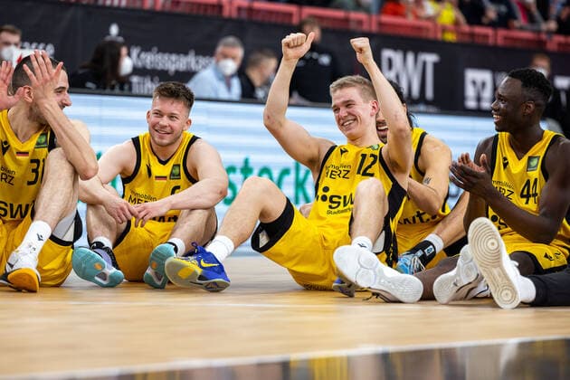 Daniel Zacek Tigers Tuebingen, 06 Aatu Kivimaeki Tigers Tuebingen, 12 Erol Ersek Tigers Tuebingen, 11 Bakary Dibba Tigers Tuebingen, 44 Tigers Tuebingen vs VfL SparkassenStars Bochum, 2 Basketball Bundesliga, Pro A, Barmer 2 Basketball, 29 Matchday , Season 2021 2022, 12 03 2022 Tigers Tuebingen vs VfL SparkassenStars Bochum, 2 Basketball Bundesliga, Pro A, Barmer 2 Basketball, 29 Matchday , Season 2021 2022, 12 03 2022 Tuebingen Copyright: xNinaxSanderx xEibnerxPressefotox EP_NSR