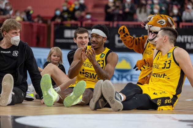 Isaiah Crawley Tigers Tuebingen, 53 Tigers Tuebingen vs VfL SparkassenStars Bochum, 2 Basketball Bundesliga, Pro A, Barmer 2 Basketball, 29 Spieltag , Spielzeit 2021 2022, 12 03 2022 Tigers Tuebingen vs VfL SparkassenStars Bochum, 2 Basketball Bundesliga, Pro A, Barmer 2 Basketball, 29 Spieltag , Spielzeit 2021 2022, 12 03 2022 Tuebingen Copyright: xNinaxSanderx xEibnerxPressefotox EP_NSR
