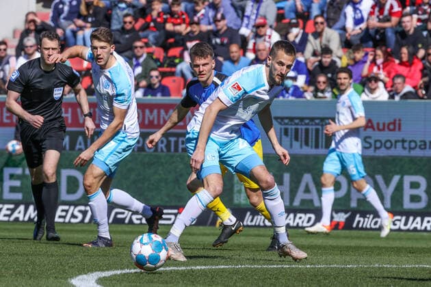 13 03 2022, football, 2021 2022 season, 2 Bundesliga, 26 matchday, FC Ingolstadt 04 FC Schalke 04, Dominick Drexler FC Schalke 04 photo Tim Rehbein RHR PHOTO Ingolstadt Audi Sportpark Bayern Germany xRHR PHOTO TRx