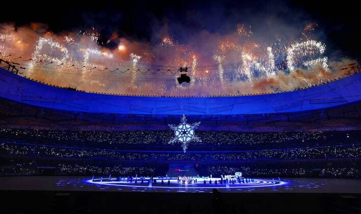 Bilder des Jahres 2022, Sport 03 März Sport Themen der Woche KW10 Sport Bilder des Tages Closing ceremony of Beijing Paralympics Fireworks light up the sky over the National Stadium during the closing ceremony of the Beijing Winter Paralympics on March 13, 2022.  A14AA0001268034P