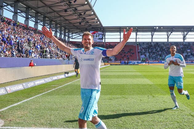 13 03 2022, football, 2021 2022 season, 2 Bundesliga, 26 matchday, FC Ingolstadt 04 FC Schalke 04, Simon Terodde FC Schalke 04 photo Tim Rehbein RHR FOTO Ingolstadt Audi Sportpark Bayern Germany xRHR FOTO TRx