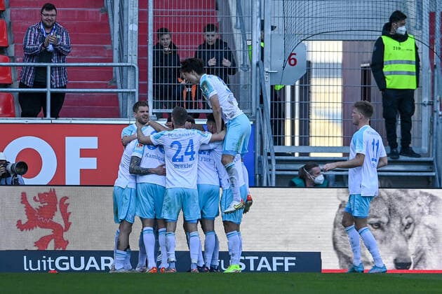 Schalke player celebrating goal, celebrating goal, celebrating goal, celebrating goal, celebrating goal for 0 2 by Malick Thiaw Schalke, 33 covered , optimistic, action, action, 13 03 2022, Ingolstadt Germany , Football, 2 Bundesliga, FC Ingolstadt 04 FC Schalke 04, DFB DFL REGULATES PROHIBIT ANY USE OF PHOTOGRAPHS AS IMAGE SEQUENCES AND OR QUASI VIDEO xslx