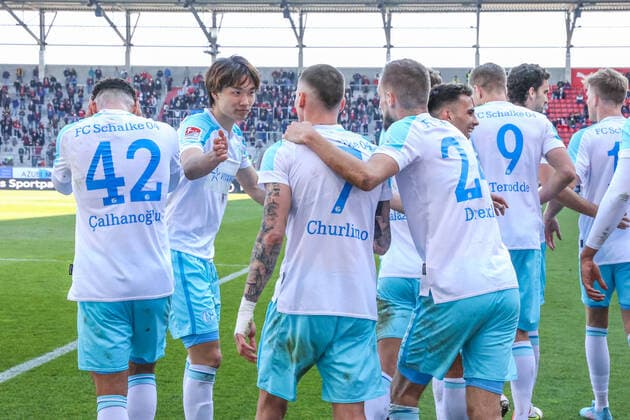 13 03 2022, Football, 2021 2022 season, 2 Bundesliga, 26 match day, FC Ingolstadt 04 FC Schalke 04, f l Kerim Calhanoglu FC Schalke 04 , Ko Itakura FC Schalke 04 , Darko Churlinov FC Schalke 04 , Dominick Drexler FC Schalke 04 Photo Tim Rehbein RHR PHOTO Ingolstadt Audi Sportpark Bayern Germany xRHR PHOTO TRx