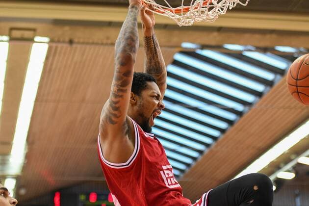 Phillip Fayne 25 matchday, Basketball Bundesliga, Basketball season 2021 2022, Germany, easyCredit BBL, Germany, Giessen 46ers, giessen red, men, Jobstairs GIESSEN 46ers Alba Berlin, men, Berlin in yellow