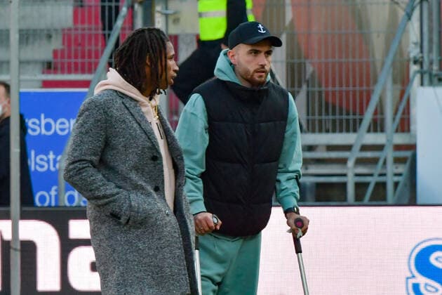 The long-term injured Fatih Kaya FC Ingolstadt, No 9 and Caniggia Ginola Elva SV Sandhausen, No 14 after match FC Ingolstadt 04 vs Schalke 04 on 13 03 2022, DFL regulations prohibit any use of photographs as image sequences and or quasi video GER, Fussball, 2 Bundesliga, Spieltag 26, FC Ingolstadt 04 vs Schalke 04, 13 03 2022, Audi Sportpark Ingolstadt Copyright: xEibner-Pressefotox xOliverxSTRISCHx