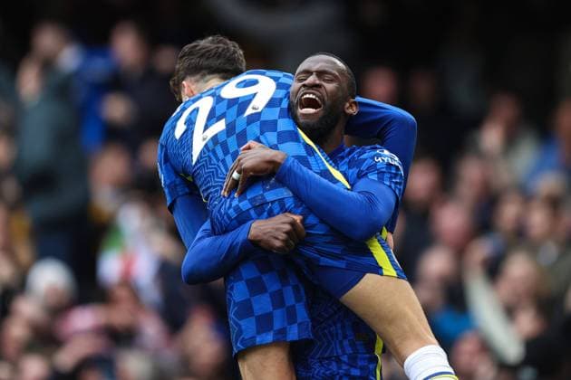 Bilder des Jahres 2022, Sport 03 März Sport Themen der Woche KW10 Chelsea v Newcastle 13 March 2022, London - Premier League Football - Chelsea v Newcastle United - Kai Havertz of Chelsea celebrates scoring the only goal of the match with Antonio Rudiger - Photo: Charlotte Wilson Offside. London UK *** Chelsea gegen Newcastle 13. März 2022, London Premier League Fußball Chelsea gegen Newcastle United Kai Havertz von Chelsea feiert den einzigen Treffer des Spiels mit Antonio Rudiger Foto Charlotte Wilson Abseits London UK  Copyright: xCharlottexWilsonx xOffsidexOffside