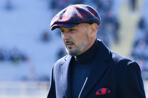 ACF Fiorentina v Bologna FC - Serie A Sinisa Mihajlovic (Head Coach of Bologna FC) during the italian soccer Serie A match ACF Fiorentina vs Bologna FC on March 13, 2022 at the Artemio Franchi stadium in Florence, Italy Florence Italy  Copyright: xLisaxGuglielmix originalFilename:livemedia-acffiore220313_npM7Y.jpg