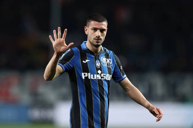 Mandatory Credit: Photo by Francesco Scaccianoce LiveMedia Shutterstock (12848181at) Merih Demiral (Atalanta BC) greets fans italian soccer Serie A match Atalanta BC vs Genoa CFC, Gewiss Stadium, Bergamo, Italy - 13 Mar 2022 italian soccer Serie A match Atalanta BC vs Genoa CFC, Gewiss Stadium, Bergamo, Italy - 13 Mar 2022  Copyright: xFrancescoxScaccianoce LiveMedia Shutterstockx 12848181at