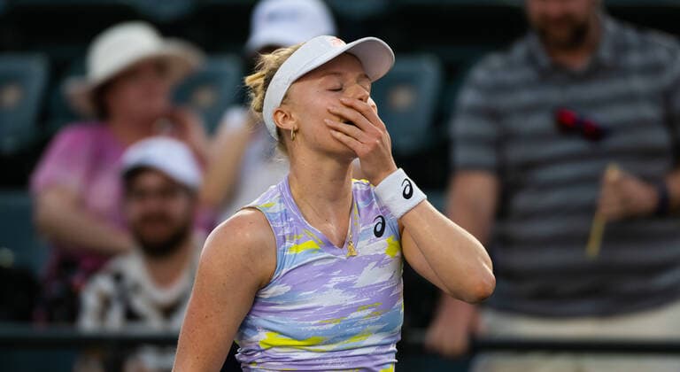 March 13, 2022, INDIAN WELS, CALIFORNIA, UNITED STATES: Harriet Dart of Great Britain in action during the third round of the 2022 BNP Paribas Open WTA, Tennis Damen 1000 tennis tournament INDIAN WELS UNITED STATES - ZUMAa181 20220313_zaa_a181_268 Copyright: xRobxPrangex