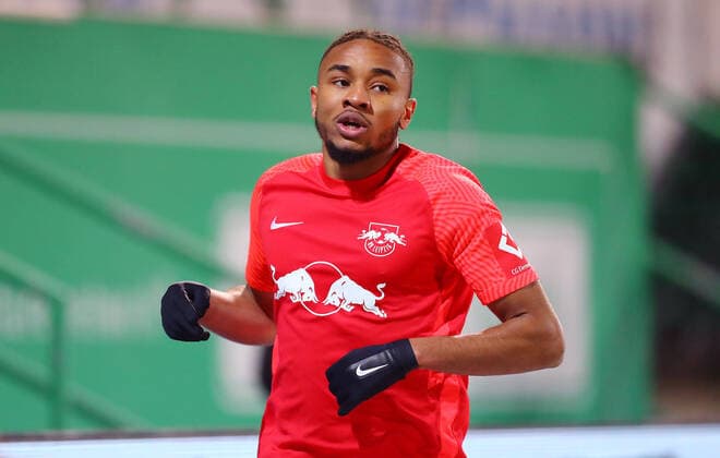 Greuther Fuerth RB Leipzig 13 03 2022 Fürth, 13 03 2022, Ronhof, Football, Bundesliga, 26 Spieltag , SpVgg Greuther Fuerth vs RB Leipzig 1 6 1 4 , Im Bild Christopher Nkunku 18, RB Leipzig , DFL regulations prohibit any use of photographs as image sequences and or quasi video , Picture Point