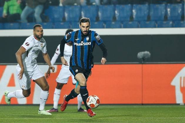 Atalanta vs Bayer Leverkusen, last 16 1st leg Europe League 2021-2022 Italy, Bergamo, march 10 2022: Davide Zappacosta (Atalanta defender) dribbles in the first half during football match ATALANTA vs BAYER LEVERKUSEN, last16 1st leg Europe League 2021-2022 , Gewiss stadium Bergamo Italy Copyright: MGC
