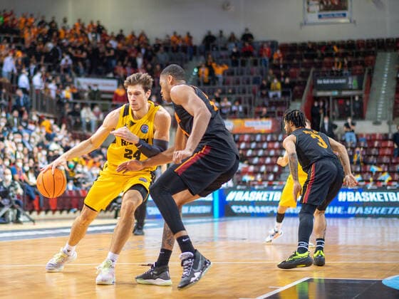 Ethan Happ MHP Riesen Ludwigsburg, 24 , GER, MHP Riesen Ludwigsburg vs Galatasaray Nef, Basketball, Champions League, BCL, Best of 16, 2021 2022, 14 03 2022, GER, MHP Riesen Ludwigsburg vs Galatasaray Nef, Basketball, Champions League, BCL, Best of 16, 2021 2022, 14 03 2022 Ludwigsburg. Copyright: xSaschaxWaltherx BCL_MHP_SWA