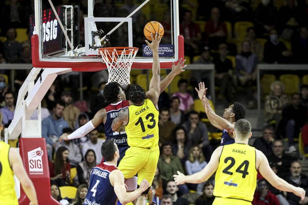 Marvin Clark 13 SIG Strasbourg vs Falco Szombathely. Basketball Champions League - 14-03-2022 ElyxandroCegarra Panoramic 