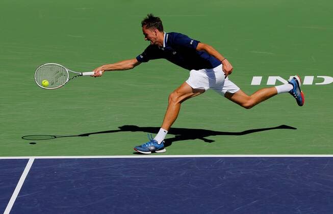 Mandatory Credit: Photo by Ella Ling Shutterstock (12845056d) Daniil Medvedev of Russia in action BNP Paribas Open, Tennis, Day 6, Indian Wells Tennis Garden, California, USA - 14 Mar 2022 BNP Paribas Open, Tennis, Day 6, Indian Wells Tennis Garden, California, USA - 14 Mar 2022  Copyright: xEllaxLing Shutterstockx 12845056d