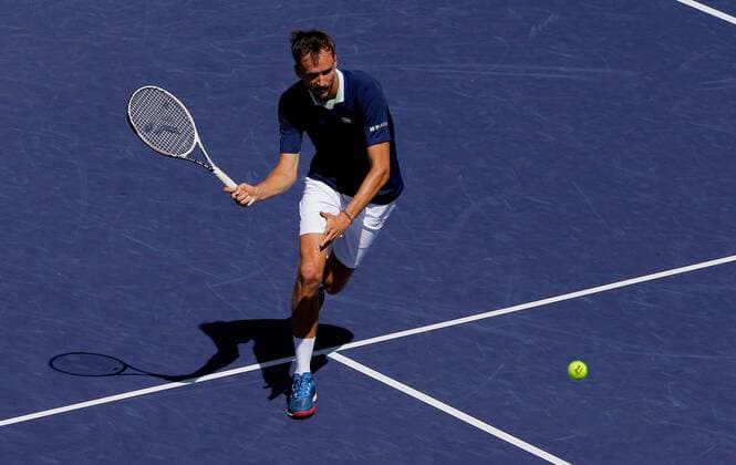 Mandatory Credit: Photo by Ella Ling Shutterstock (12845056y) Daniil Medvedev of Russia in action BNP Paribas Open, Tennis, Day 6, Indian Wells Tennis Garden, California, USA - 14 Mar 2022 BNP Paribas Open, Tennis, Day 6, Indian Wells Tennis Garden, California, USA - 14 Mar 2022  Copyright: xEllaxLing Shutterstockx 12845056y