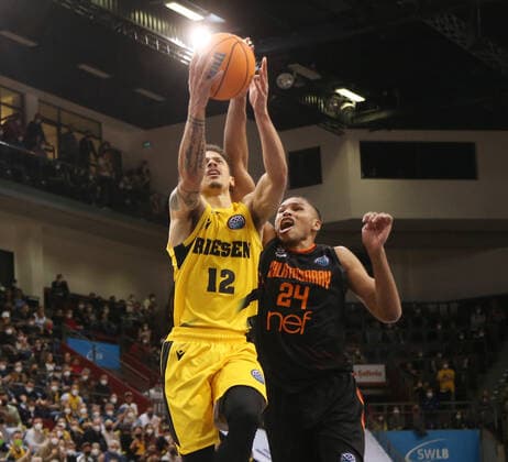 Jonah Radebaugh Giants, left MHP Riesen Ludwigsburg vs Galatasaray Nef Basketball Champions League 2021 2022 Ludwigsburg , GER, 14 03 2022,