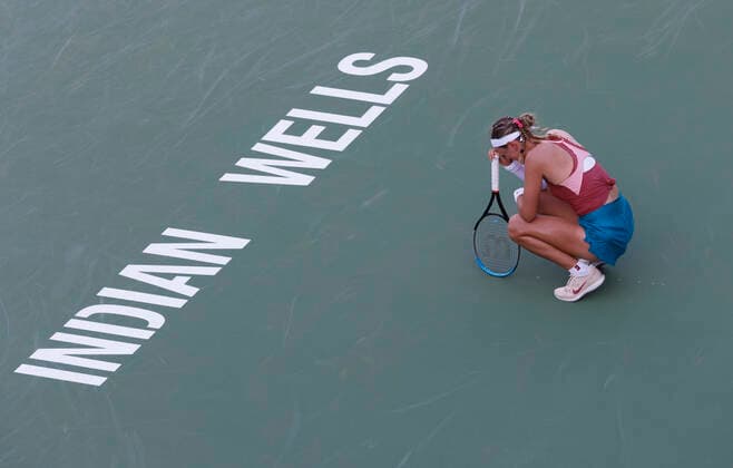 March 14, 2022 Victoria Azarenka of Belarus cries during her match against Elena Rybakina of Kazakhstan during the 2022 BNP Paribas Open at Indian Wells Tennis Garden in Indian Wells, California. Mandatory Photo Credit: CSM. Indian Wells United States of America - ZUMAc04_ 20220314_zaf_c04_124 Copyright: xCharlesxBausx