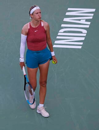 March 14, 2022 Victoria Azarenka of Belarus cries during her match against Elena Rybakina of Kazakhstan during the 2022 BNP Paribas Open at Indian Wells Tennis Garden in Indian Wells, California. Mandatory Photo Credit: CSM. Indian Wells United States of America - ZUMAc04_ 20220314_zaf_c04_132 Copyright: xCharlesxBausx