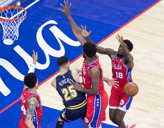 Philadelphia, Pennsylvania, United States of America, March 14th 2022: Rivers (Nuggets 25) back pass during the National Basketball Association game between the Philadelphia 76ers and Denver Nuggets at Wells Fargo Center in Philadelphia, PA (NO COMMERCIAL USAGE) Georgia Soares SPP Philadelphia 76ers v Denver Nuggets 