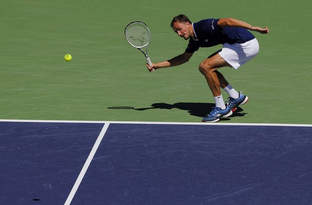 Mandatory Credit: Photo by Ella Ling Shutterstock (12845056cq) Daniil Medvedev of Russia in action BNP Paribas Open, Tennis, Day 6, Indian Wells Tennis Garden, California, USA - 14 Mar 2022 BNP Paribas Open, Tennis, Day 6, Indian Wells Tennis Garden, California, USA - 14 Mar 2022  Copyright: xEllaxLing Shutterstockx 12845056cq