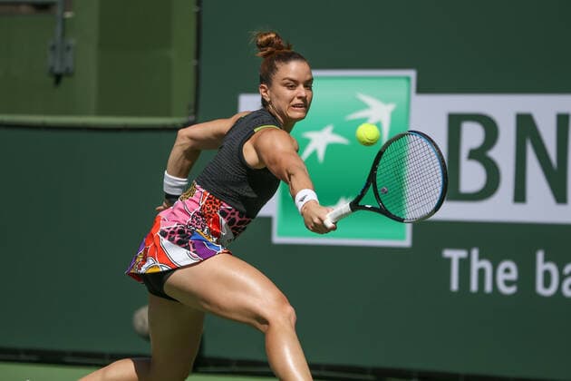 INDIAN WELLS, CA - MARCH 14: Maria Sakkari (GRE) hits a backhand during the BNP Paribas Open on March 14, 2022 at Indian Wells Tennis Garden in Indian Wells, CA. (Photo by George Walker Icon Sportswire) TENNIS: MAR 14 BNP Paribas Open Icon220314016