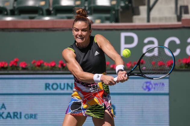INDIAN WELLS, CA - MARCH 14: Maria Sakkari (GRE) hits a backhand during the BNP Paribas Open on March 14, 2022 at Indian Wells Tennis Garden in Indian Wells, CA. (Photo by George Walker Icon Sportswire) TENNIS: MAR 14 BNP Paribas Open Icon220314018