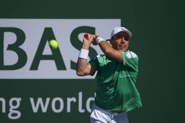 INDIAN WELLS, CA - MARCH 14: Roberto Bautista Agut (ESP) hits a backhand during the BNP Paribas Open on March 14, 2022 at Indian Wells Tennis Garden in Indian Wells, CA. (Photo by George Walker Icon Sportswire) TENNIS: MAR 14 BNP Paribas Open Icon220314006