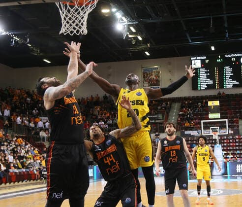 Rawle Alkins Giants, right MHP Riesen Ludwigsburg vs Galatasaray Nef Basketball Champions League 2021 2022 Ludwigsburg , GER, 14 03 2022,