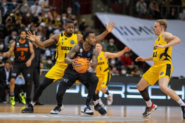 Yorman Polas Bartolo MHP Riesen Ludwigsburg, 13 , GER, MHP Riesen Ludwigsburg vs Galatasaray Nef, Basketball, Champions League, Best of 16, Season 2021 2022, 14 03 2022, GER, MHP Riesen Ludwigsburg vs Galatasaray Nef, Basketball, Champions League, Best of 16, Season 2021 2022, 14 03 2022 Ludwigsburg. Copyright: xEibner-Pressefoto SaschaxWaltherx EP_EER