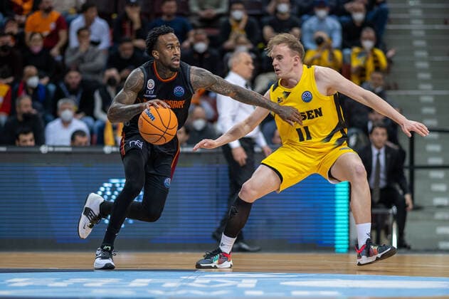 Lukas Herzog MHP Riesen Ludwigsburg, 11 , GER, MHP Riesen Ludwigsburg vs Galatasaray Nef, Basketball, Champions League, Best of 16, Season 2021 2022, 14 03 2022, GER, MHP Riesen Ludwigsburg vs Galatasaray Nef, Basketball, Champions League, Best of 16, Season 2021 2022, 14 03 2022 Ludwigsburg. Copyright: xEibner-Pressefoto SaschaxWaltherx EP_EER