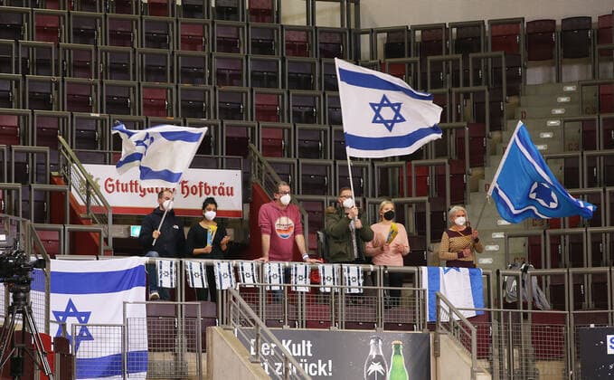 16 03 2022, Germany, Ludwigsburg, Basketball Champions League, MHP Riesen Ludwigsburg vs Hapoel U net Holon, Israeli fans, spectators