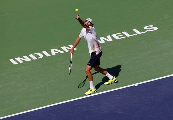 March 16, 2022 Reilly Opelka serves against Rafael Nadal of Spain during the 2022 BNP Paribas Open at Indian Wells Tennis Garden in Indian Wells, California. Mandatory Photo Credit: CSM. Indian Wells United States of America - ZUMAc04_ 20220316_zaf_c04_125 Copyright: xCharlesxBausx