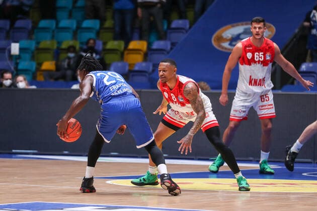 Cherry Will, Fraport Skyliners, 29 Callison Charles, s Oliver Wuerzburg , , GER,Basketball, BBL, Fraport Skyliners vs Niners Chemnitz,27 12 2021, Frankfurt Copyright: xEibner-Pressefoto UlrichxScherbax EP_usm