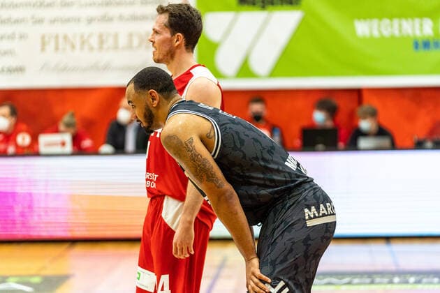 DaVontà Lacy Medipolis SC Jena, 1 with Christopher Jackson Trapp Uni Baskets Paderborn, 44 GER, Uni Baskets Paderborn vs Medipolis SC Jena, basketball, 2 Bundesliga ProA, season 2021 2022, 23 matchday, 16 03 2022 Uni Baskets Paderborn vs Medipolis SC Jena, basketball, 2 Bundesliga ProA, season 2021 2022, 23 matchday, 16 03 2022 Paderborn Copyright: xEibner-Pressefoto BahhoxKarax EP_BKA