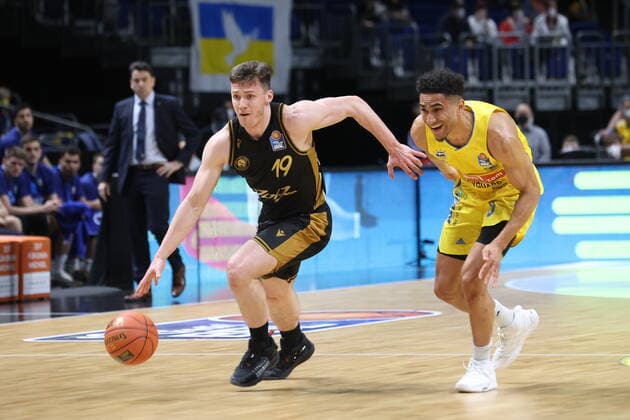 DEU, easyCredit BBL, ALBA vs Braunschweig, 16 03 2022, Mercedes Benz Arena, Berlin, DEU, easyCredit BBL, ALBA vs Braunschweig, in picture Maodo Lo ALBA Berlin 0 , Ondrej Sehnal Braunschweig 19 nordphotoxGmbHx xEngler nph00076