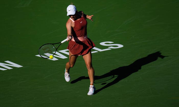 March 16, 2022, INDIAN WELS, CALIFORNIA, UNITED STATES: Simona Halep of Romania in action during the quarter-final of the 2022 BNP Paribas Open WTA, Tennis Damen 1000 tennis tournament against Petra Martic of Croatia INDIAN WELS UNITED STATES - ZUMAa181 20220316_zaa_a181_024 Copyright: xRobxPrangex
