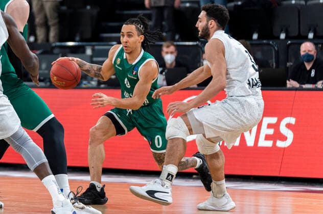 Travis Trice Slask Wroclaw 0 vs Max Dileo Hamburg Towers 3 Hamburg Towers vs Slask Wroclaw, basketball, Eurocup, group stage, matchday 15, season 2021 2022, 16 03 2022 Marcel von Fehrn Hamburg Towers vs Slask Wroclaw, basketball, Eurocup, group stage, matchday 15, season 2021 2022, 16 03 2022 Hamburg Copyright: xEibnerxPressefoto MarcelxvonxFehrnx EP_MFN