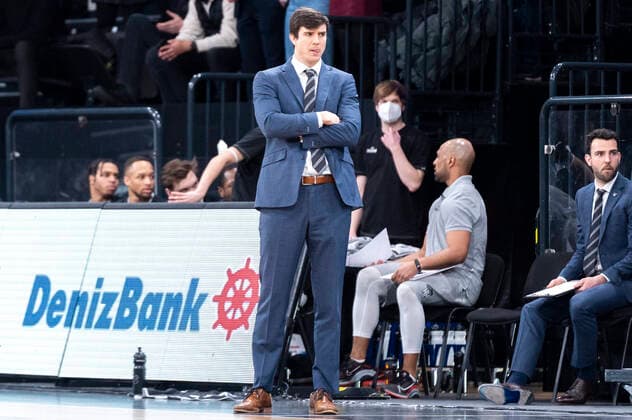 Pedro Calles Hamburg Towers coach Hamburg Towers vs Slask Wroclaw, basketball, Eurocup, group stage, matchday 15, 2021 2022 season, 16 03 2022 Marcel von Fehrn Hamburg Towers vs Slask Wroclaw, basketball, Eurocup, group stage, matchday 15, 2021 2022 season, 16 03 2022 Hamburg Copyright: xEibnerxPressefoto MarcelxvonxFehrnx EP_MFN