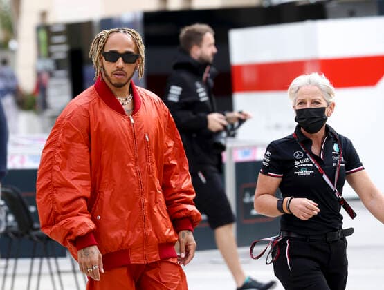 Sport Themen der Woche KW11 Sport Bilder des Tages 44 Lewis Hamilton (GBR, Mercedes-AMG Petronas F1 Team), F1 Grand Prix of Bahrain at Bahrain International Circuit on March 17, 2022 in Sakhir, Bahrain. (Photo by HOCH ZWEI) Sakhir Bahrain *** 44 Lewis Hamilton GBR, Mercedes AMG Petronas F1 Team , F1 Grand Prix of Bahrain at Bahrain International Circuit on March 17, 2022 in Sakhir, Bahrain Photo by HOCH ZWEI Sakhir Bahrain