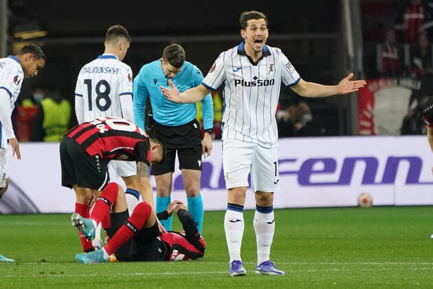 GER, UEFA EL Bayer 04 Leverkusen GER vs Atalanta Bergamo ITA 17 03 2022, BayArena, Leverkusen, Europalegue, Gruppenhase, 5 Spieltag, GER, UEFA EL Bayer 04 Leverkusen GER vs Atalanta Bergamo ITA , in picture Remo Freuler Bergamo 11 , gets upset violently, gestures, facial expressions, dissatisfied disappointed dejected frustrated, nordphotoxGmBHx xMeuter nph00351