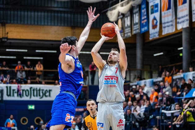 BB 1BL Syntainics MBC JobStairs Giessen 46er Martins Laksa 46er and Gorna Huskic Syntainics MBC during the match season 2021 2022 men in the EasyCredit Bundesliga between Syntainics MBC and JobStairs Giessen 46er at Stadthalle Weissenfels on 17 March 2022 in Weissenfels, Saxony Anhalt, Germany
