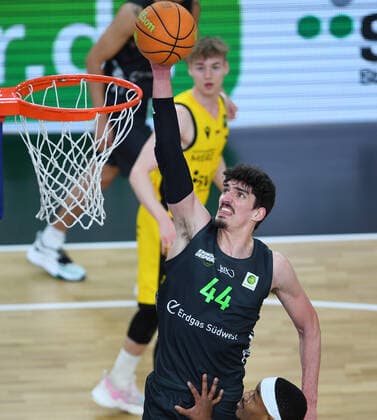 Basketball 2 Bundesliga 2020 2021 22 matchday at Paul Horn Arena Tigers Tuebingen Team Ehinge Urspring 17 03 2022 Bernat Sanchez Team Ehinge Urspring
