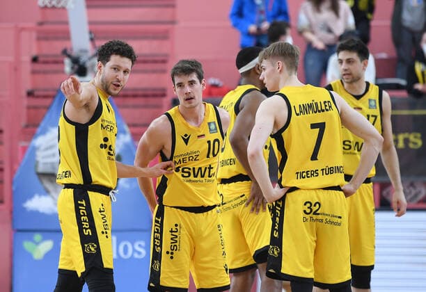 Basketball 2 Bundesliga 2020 2021 22 matchday in the Paul Horn Arena Tigers Tuebingen Team Ehinge Urspring 17 03 2022 Joanic Gruettner Bacoul , Gianni Otto, Timo Lanmueller v li, all Tigers