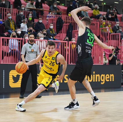 Basketball 2 Bundesliga 2020 2021 22 Matchday at Paul Horn Arena Tigers Tuebingen Team Ehinge Urspring 17 03 2022 Till Joenke li, Tigers vs Daniel Zdravevski Team Ehinge Urspring